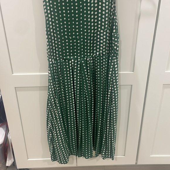 Vintage green polka dot, sleeveless dress, side zipper, size med, pleated skirt - Picture 5 of 7